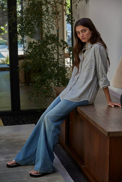 L5611 | Woven Cotton Collar Neck Button Front Long Sleeve