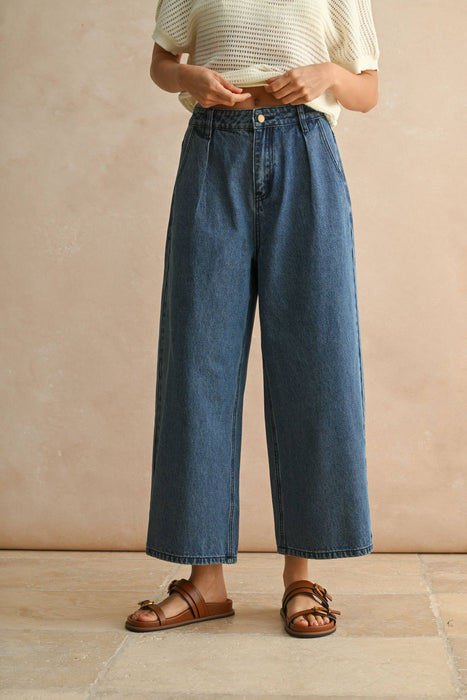 MINI PLEAT FRONT RELAXED DENIM PANTS