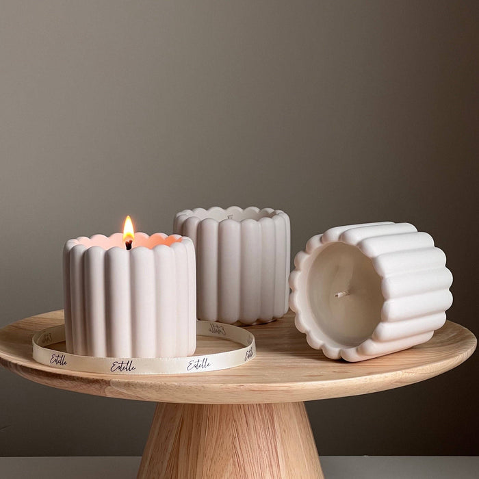 Ribbed Jar Soy Wax Candle (clio)