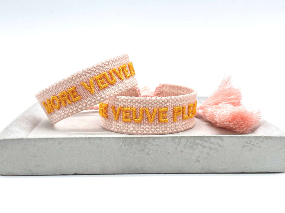 MORE VEUVE PLEASE Statement Bracelet woven, embroidered