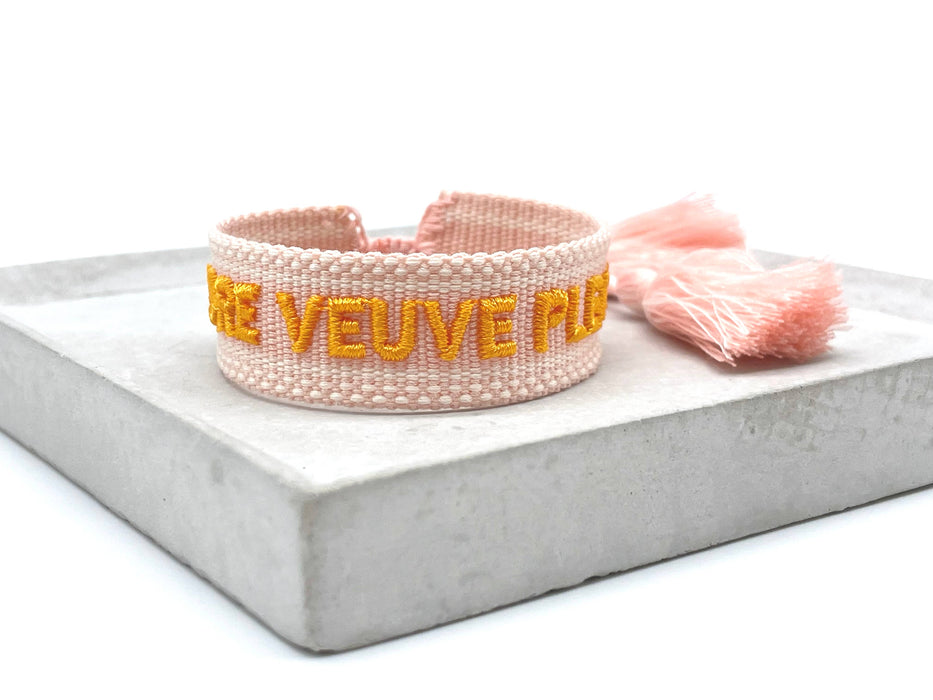 MORE VEUVE PLEASE Statement Bracelet woven, embroidered