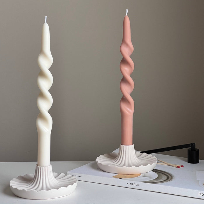 Round Elegant Candlestick Holder