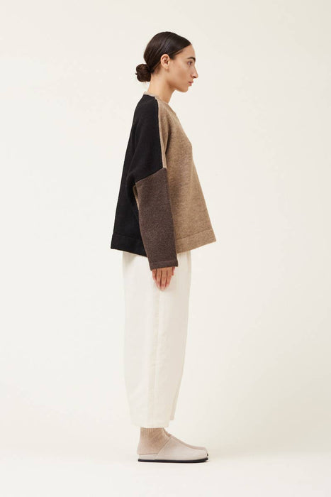 COLOR BLOCK PULLOVER