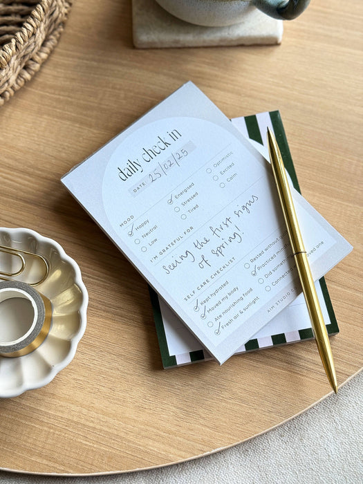 Daily Wellbeing Notepad: Mood Tracker, Gratitude & Self Care