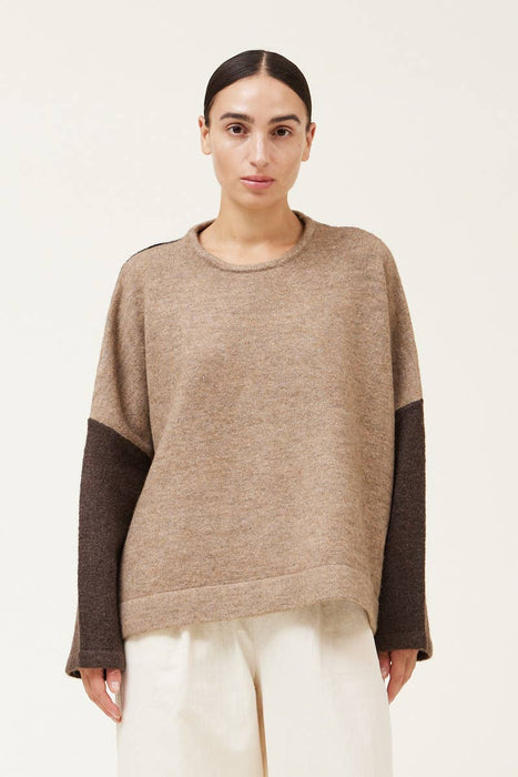 COLOR BLOCK PULLOVER