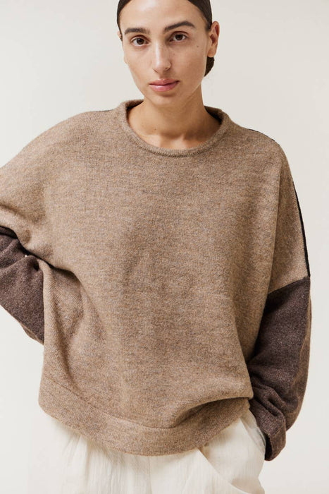 COLOR BLOCK PULLOVER