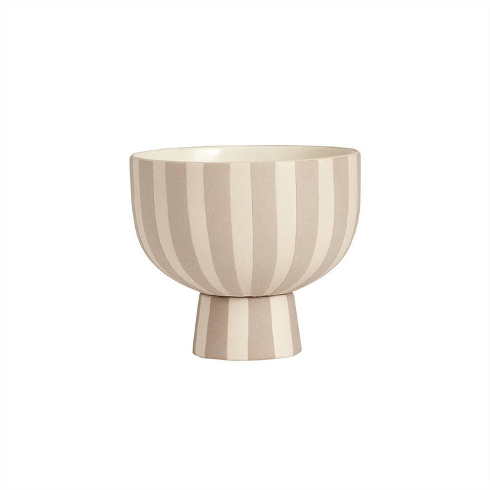 Toppu bowl with vertical stripes in a lighter and darker shade of clay.