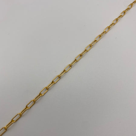 Close up of 14k gold-filled paperclip chain.